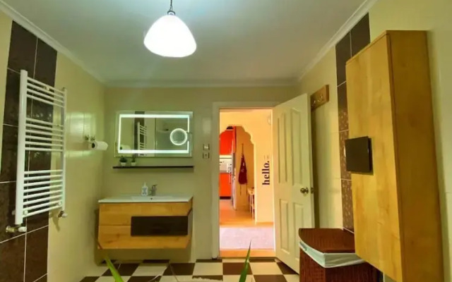 Cozy Villa With Backyard and Fireplace in Sapanca