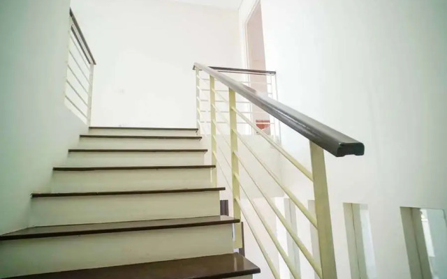 RedDoorz @ Bukit Palma Surabaya