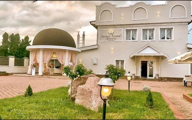 Pensiunea Sarmis Cristal