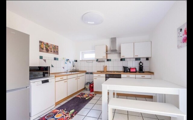 Awad‘s White Apartment
