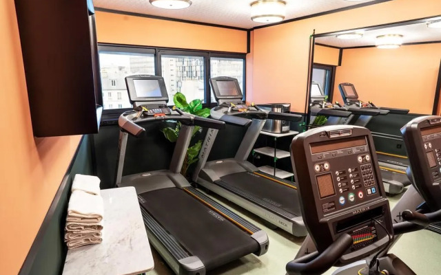 Отель Moxy Paris La Villette