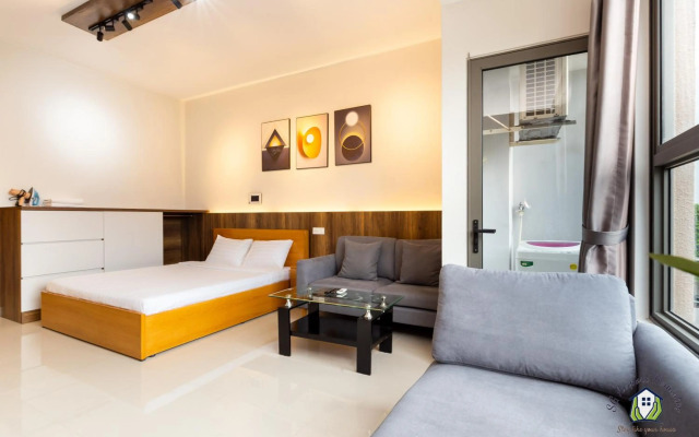 Airport Homestay - Botanica Premier - Nice Studio