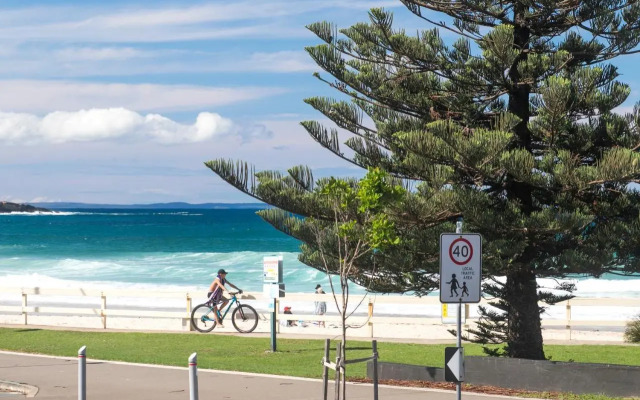Beachfront One, Mollymook