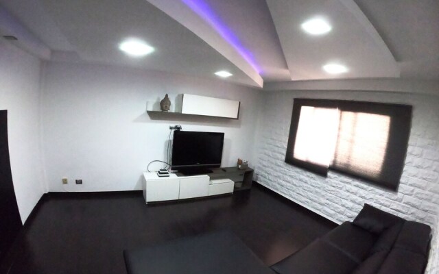 Buddha Apartment