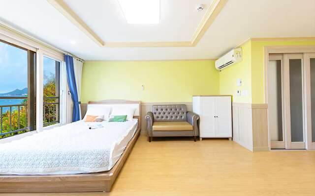 Geoje Mountain & Sea Pension
