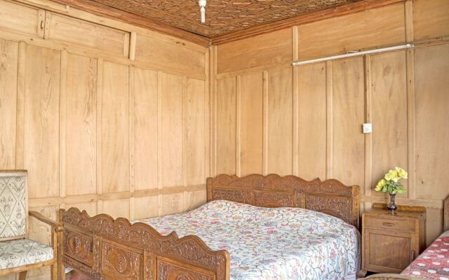 GuestHouser 1 BR Houseboat 1fda