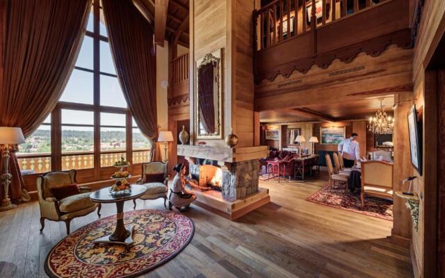 Michlifen Resort & Golf