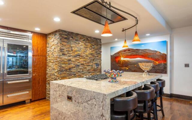 601 Deer Valley Drive