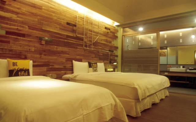 No. 9 Hotel