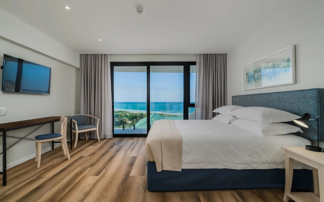 Paxton Luxury Apartments