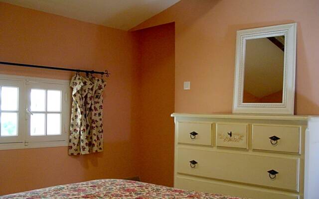 Family Apartment, 2-6 People, In Provenve