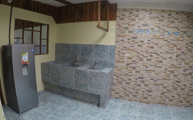 Apartamentos QR La Fortuna - Adults Only