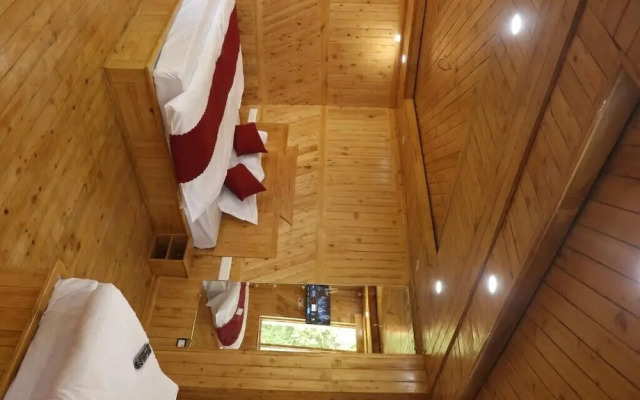 The OutHouse Forest View - Kalatop