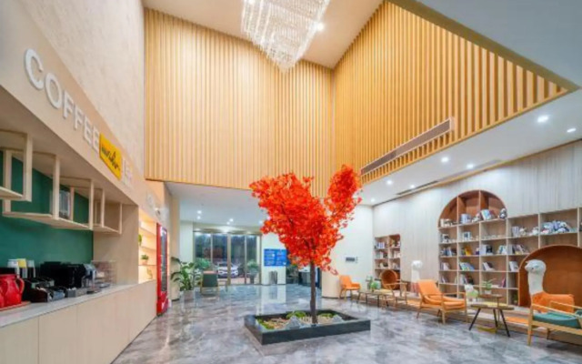 Xinyue Hotel (Liaobu Wanrun Plaza)