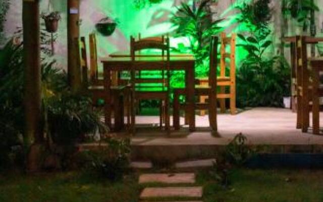 Coroaci Beach House