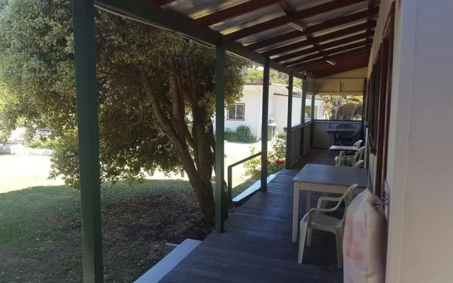 Tingle All Over Budget Accommodation
