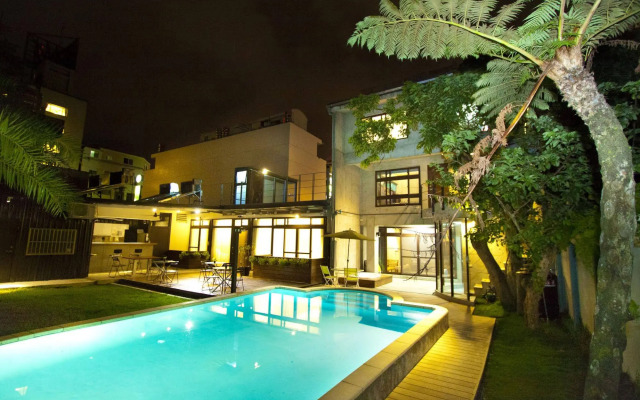 HK77 Villa