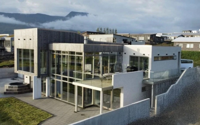 Private Grand Villa