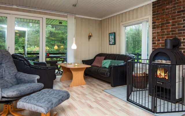6 Person Holiday Home in Toftlund