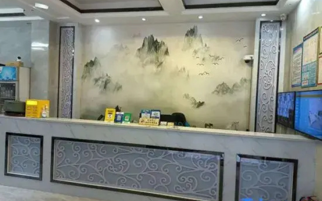 Puning Laiyue Stylish Homestay (Puning Plaza Wantaihui)