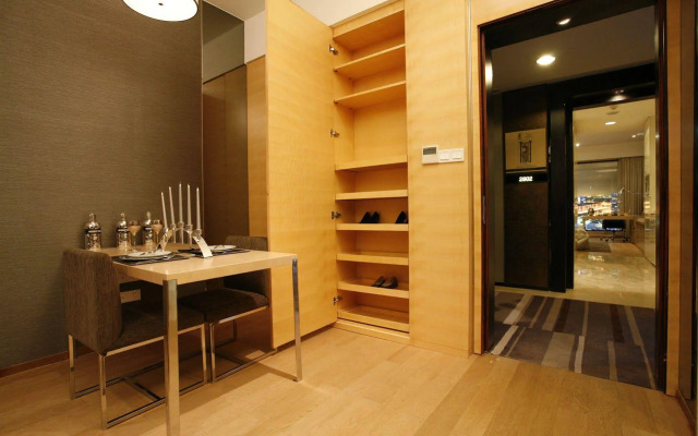 eStay Residence Poly World Trading Center