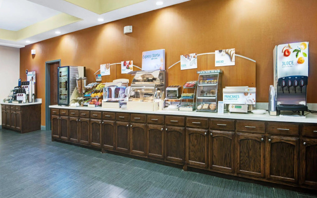 Holiday Inn Express Hotel & Suites Monahans - I-20 by IHG