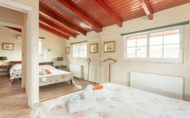 Amomos Villa with Swimming Pool