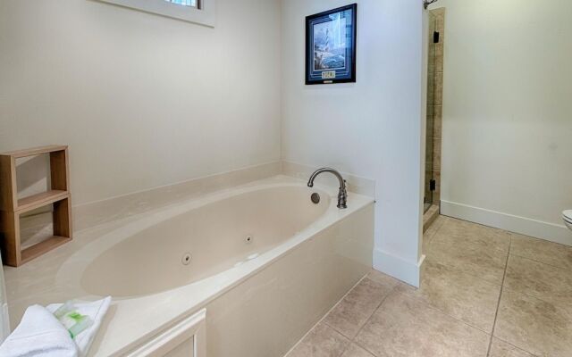 FLORIDAYS (S)- Shipwatch