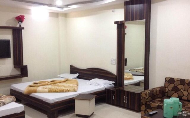 Hotel Vrandavan Palace