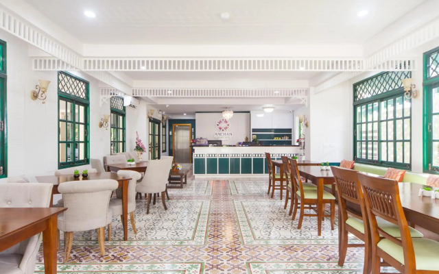 Anchan Laguna Hotel