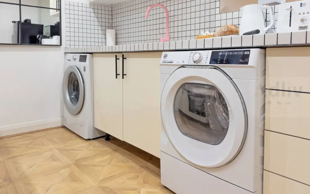 Stunning Chapel Margate Hideaway by Adliv