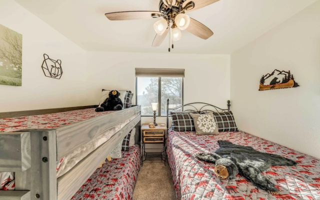 Wildlife Watching & Mtn Views: Luxe Ruidoso Escape