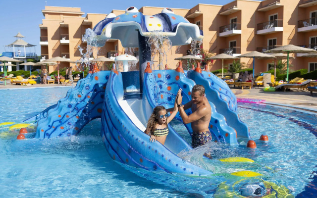 Three Corners Sunny Beach Resort