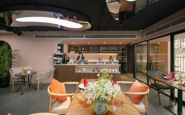Hanoi Riverview Boutique Hotel & Apartment