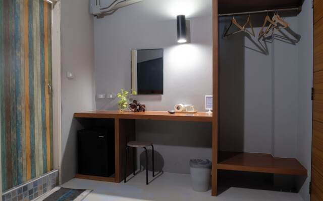 Leisure Hostel