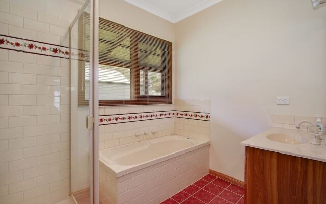 Stoney Creek - On Morses Creek Road