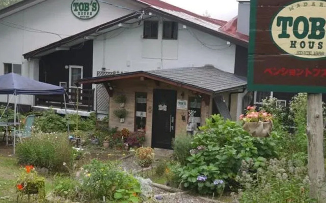 Tob's House