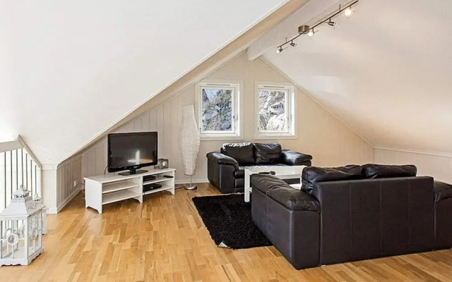 10 Person Holiday Home in Lyngdal-by Traum