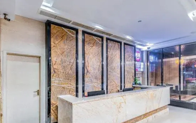 Elan Select Hotel(Leqing Liushi)