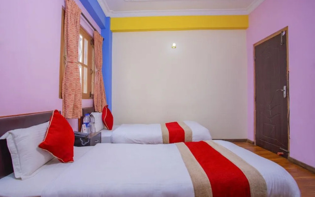 Oyo 414 Hotel Om