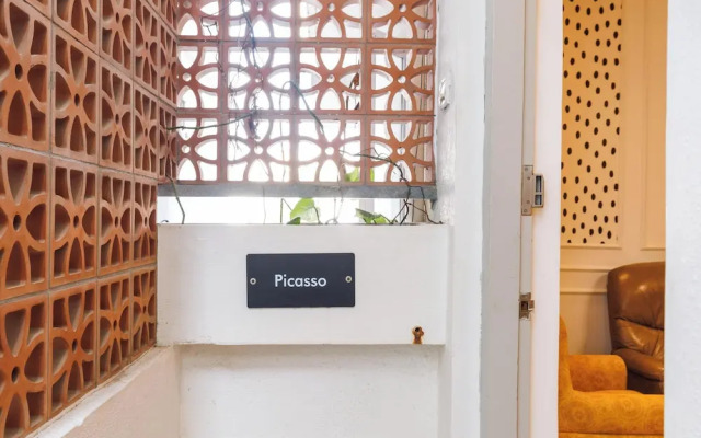 Golden Ivory by Red Olive