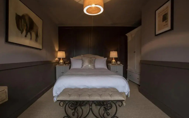 The Lion Hotel - Pub & Restaurant