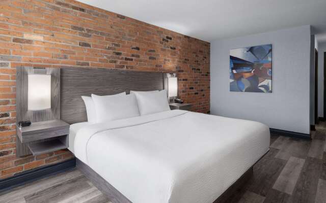 Travelodge by Wyndham Barrie