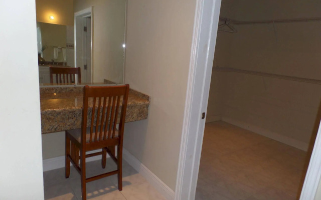 Luxurious Romantic Suite Kensington