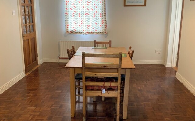 Beautiful 2-bed Apartment