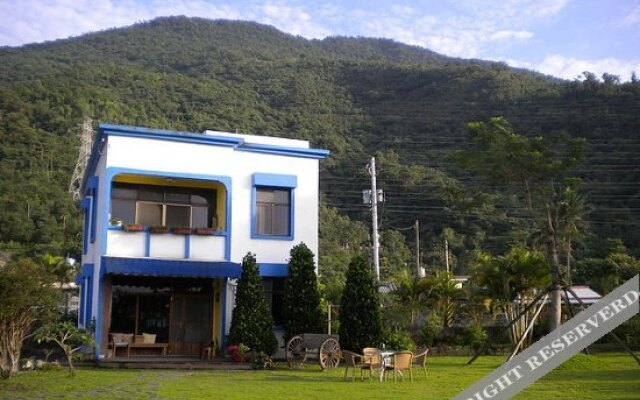 Whitesuin Travel Resort