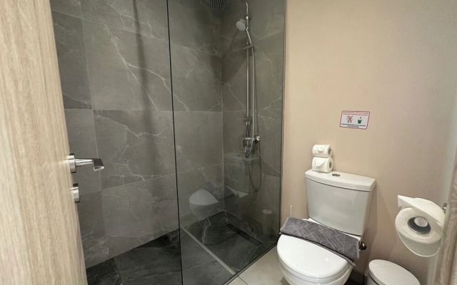 Sun Plaza Suites - Adults Only