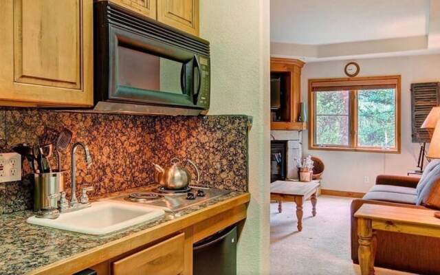 Tyra Riverbend 111 Condo by RedAwning