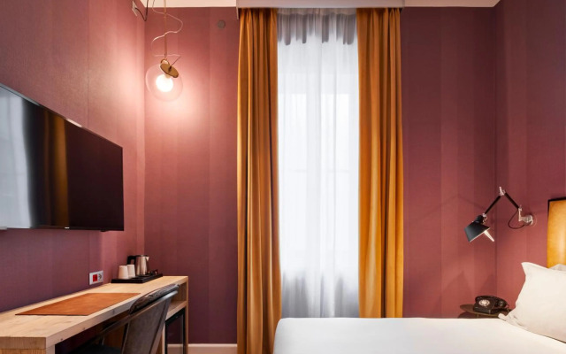 The Modernist Hotel