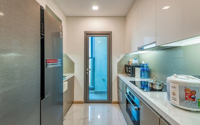 DongDong Skyview APT in Landmark81 Tower